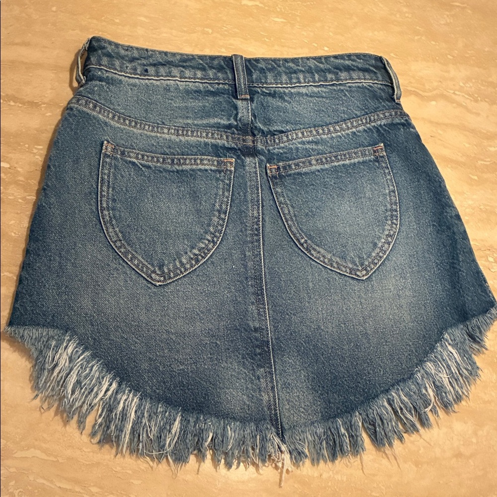 Free People jean skirt We The Free Denim mini size 25 frayed hems